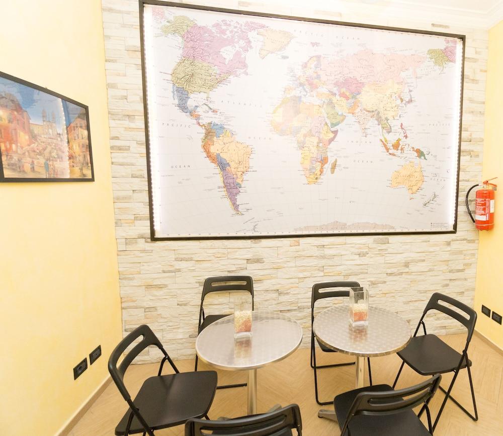 Hostel Funny Palace Rom